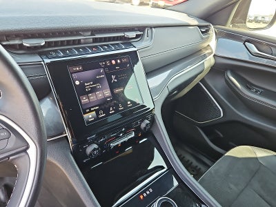 2022 Jeep Grand Cherokee Altitude 4x4