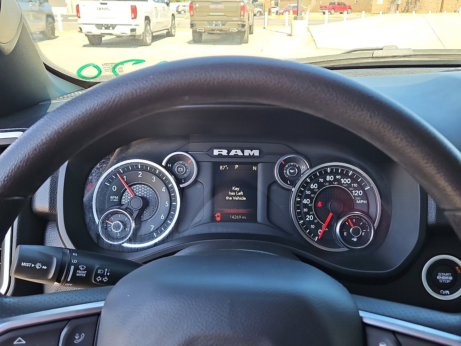 2025 RAM 1500 Lone Star Crew Cab 4x4 5'7" Box