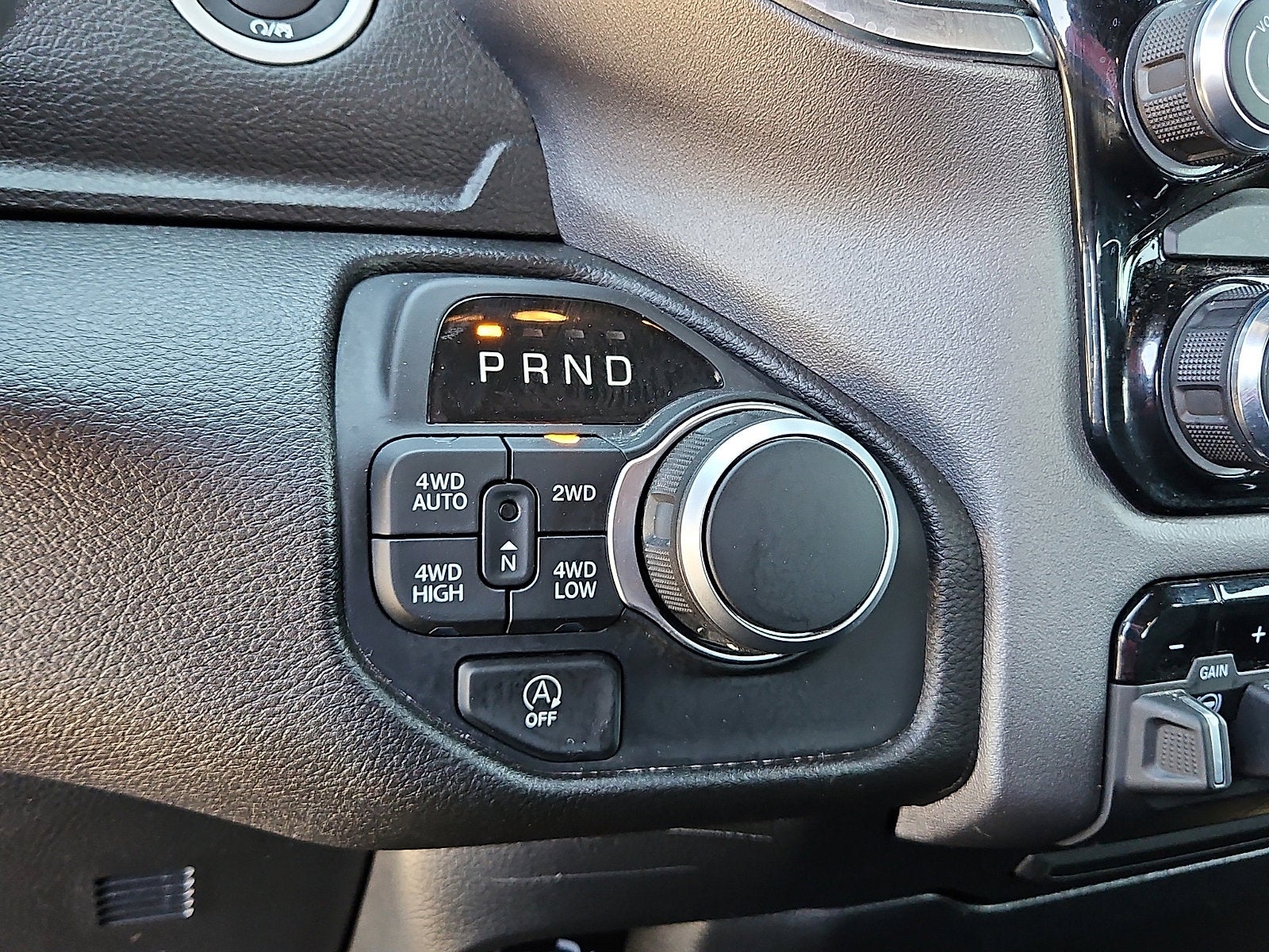 2025 RAM 1500 Lone Star Crew Cab 4x4 5'7" Box