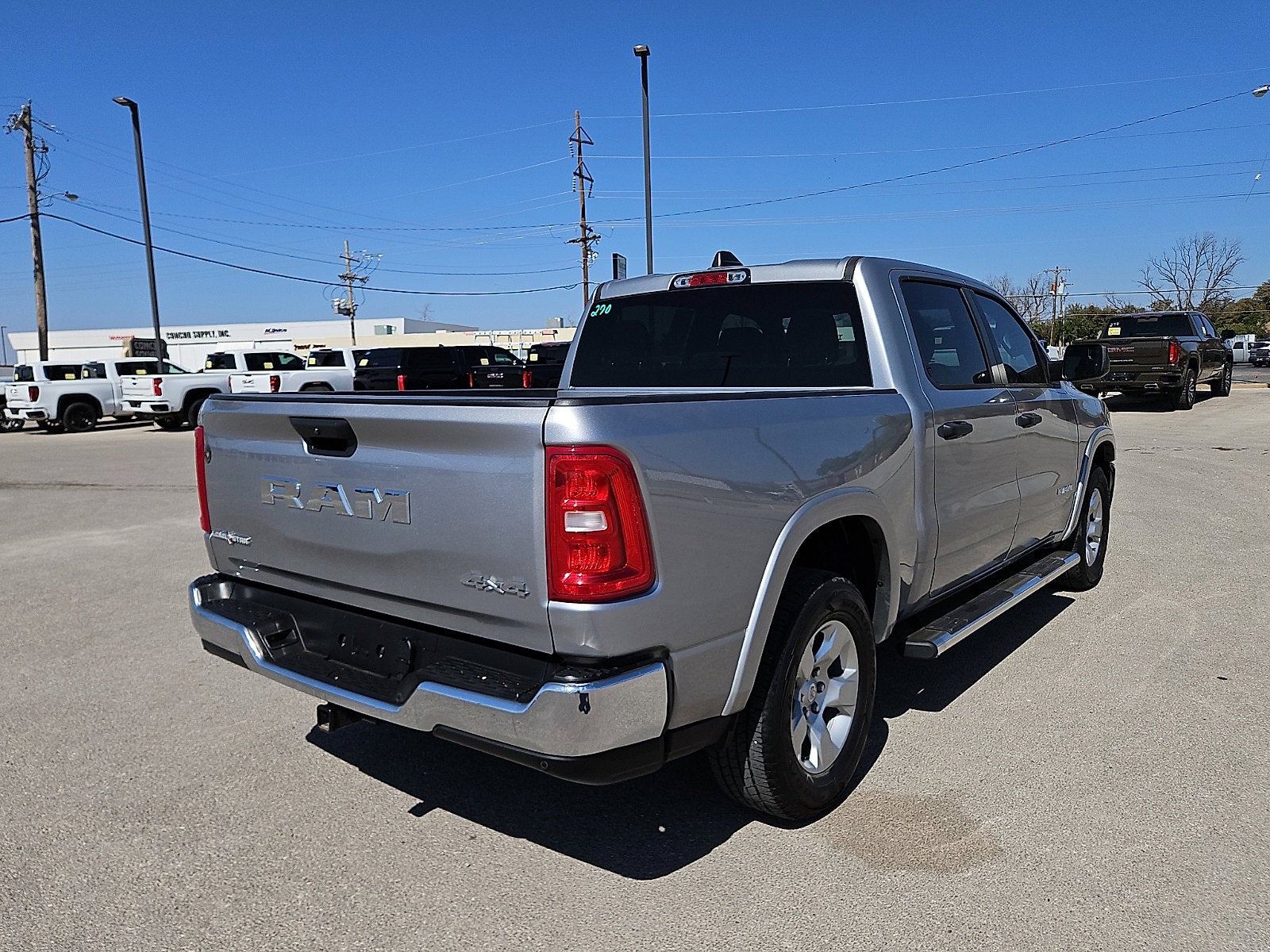 2025 RAM 1500 Lone Star Crew Cab 4x4 5'7" Box