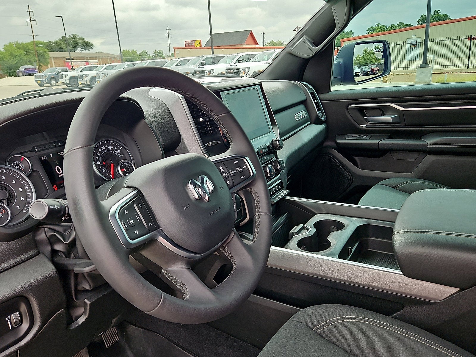 2025 RAM 1500 Lone Star Crew Cab 4x4 5'7" Box