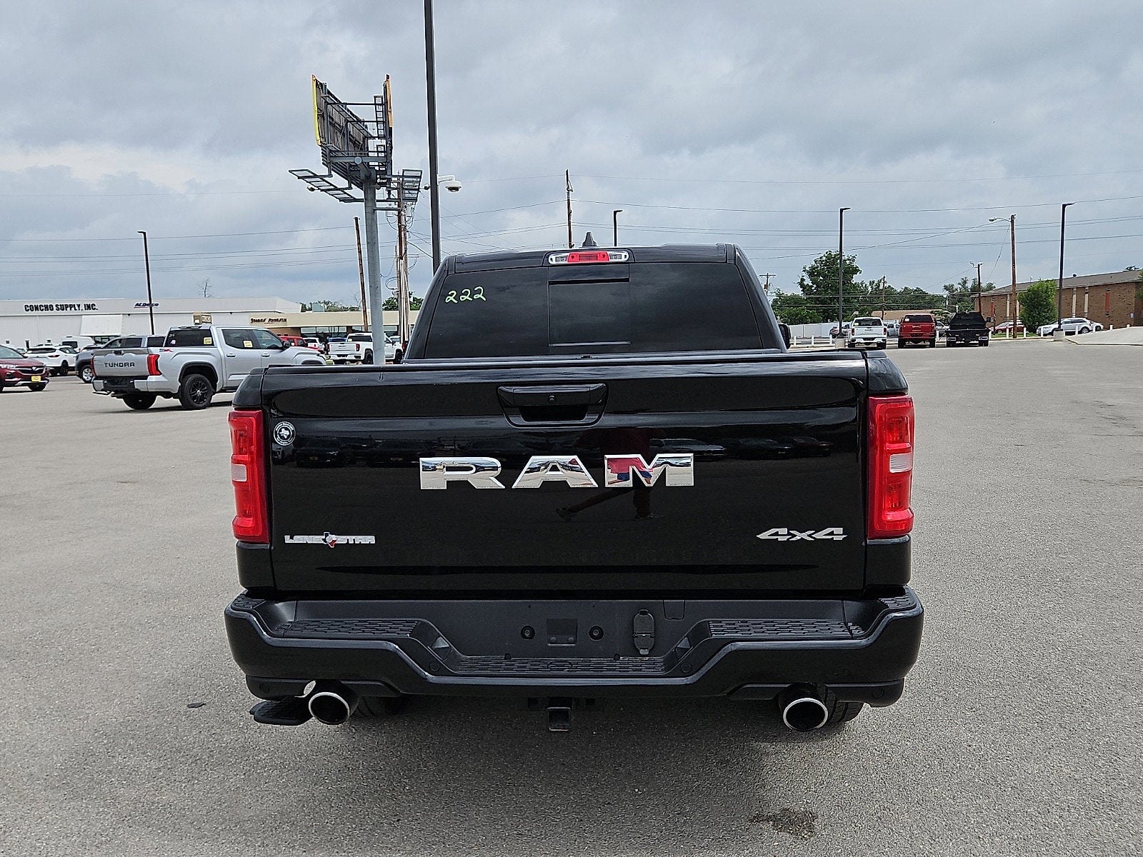 2025 RAM 1500 Lone Star Crew Cab 4x4 5'7" Box