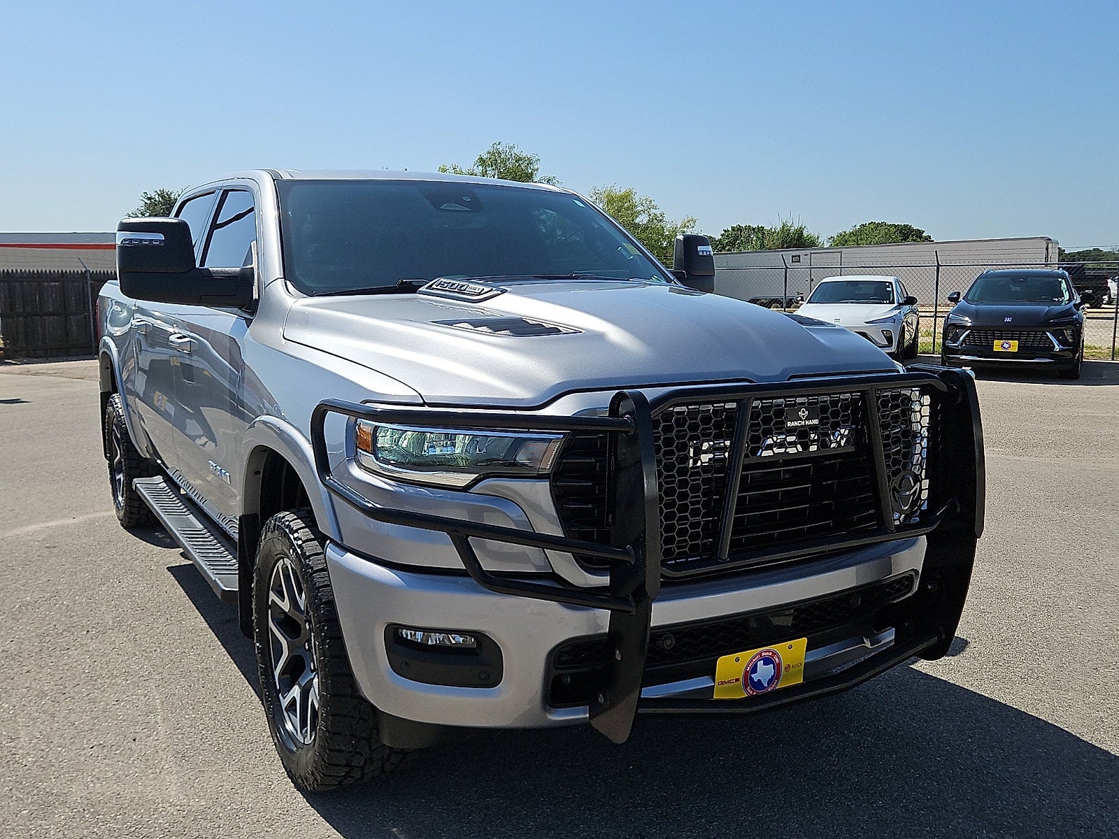 2025 RAM 1500 Laramie Crew Cab 4x4 5'7" Box