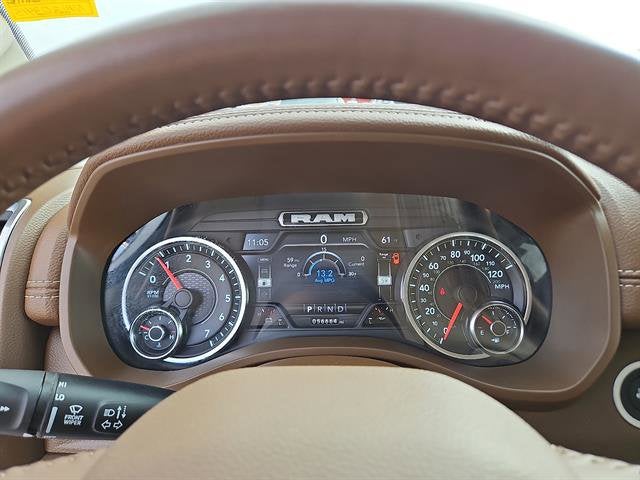 2022 RAM 1500 Laramie Crew Cab 4x4 5'7" Box