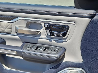 2025 RAM 1500 Tungsten Crew Cab 4x4 5'7" Box