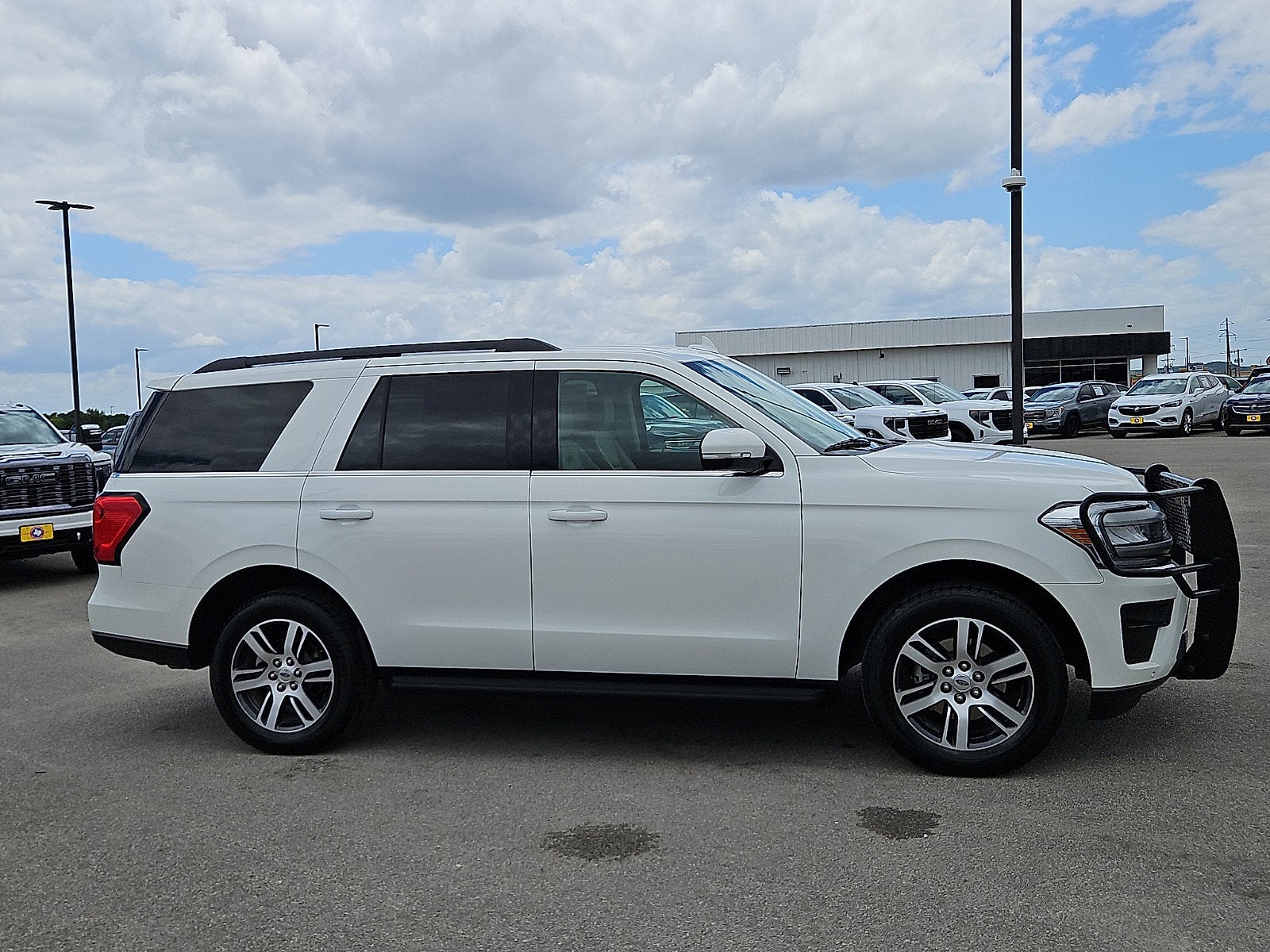 2024 Ford Expedition XLT
