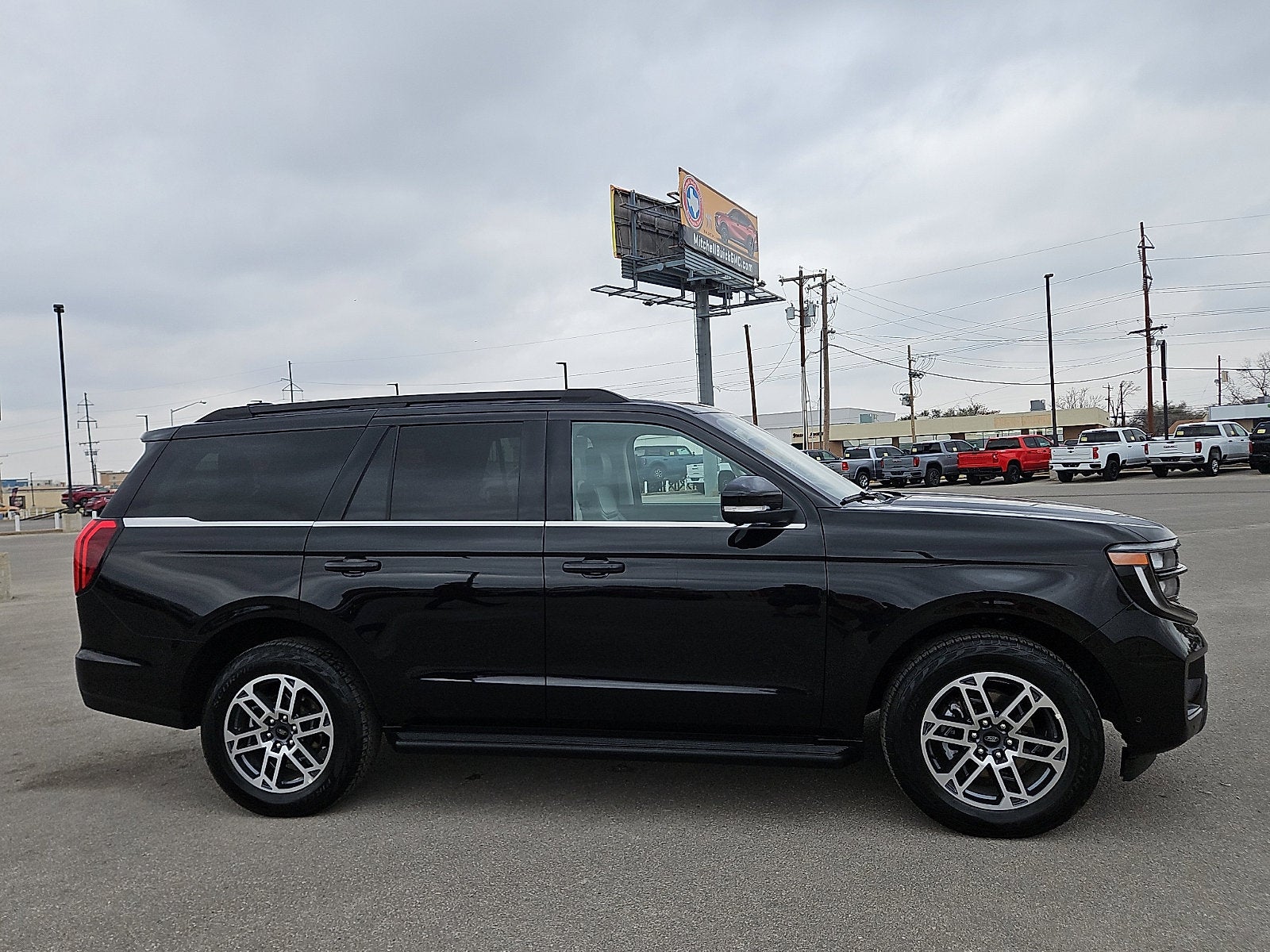 2025 Ford Expedition Active