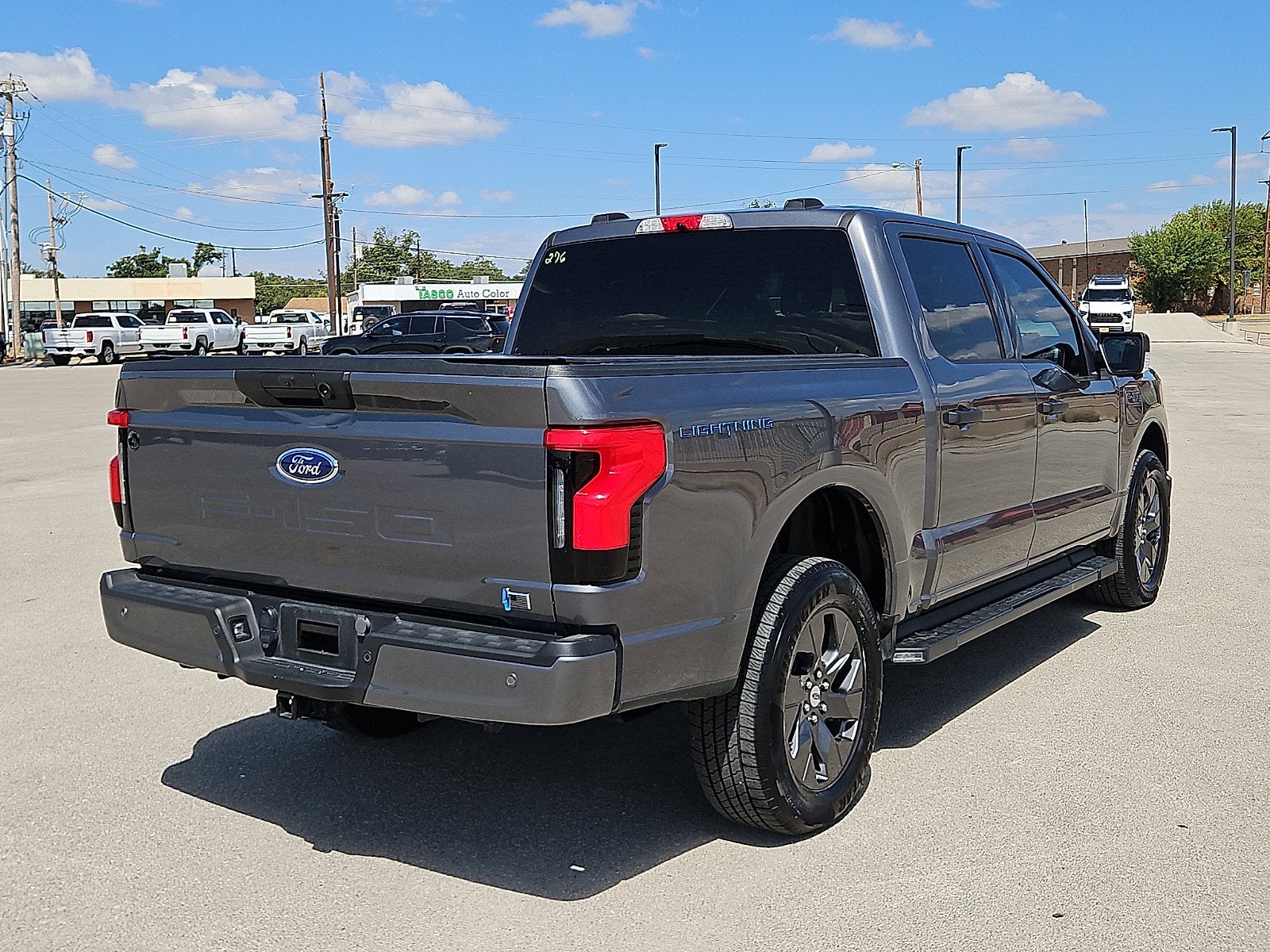 2023 Ford F-150 Lightning XLT