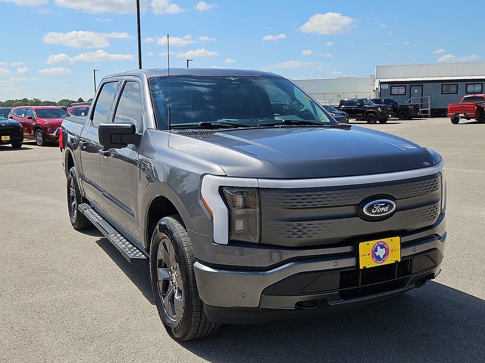 2023 Ford F-150 Lightning XLT