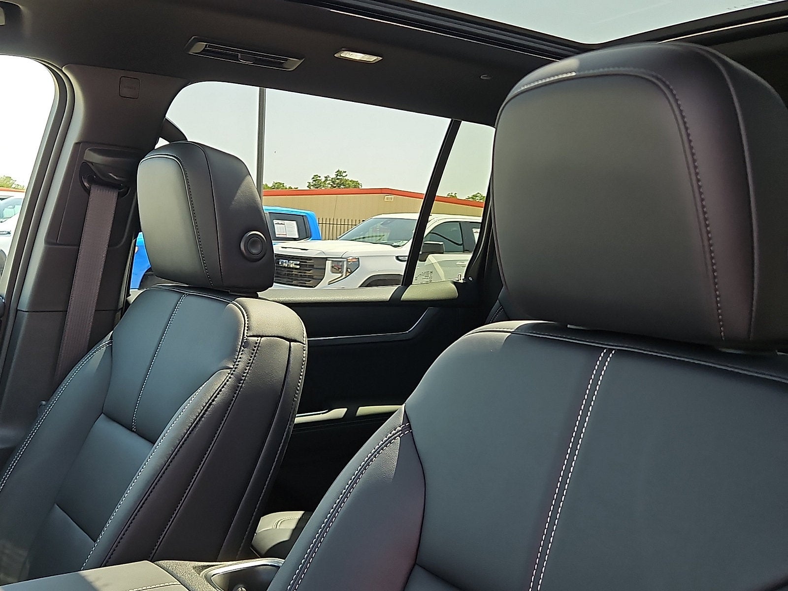 2026 GMC Acadia Elevation - Photo 11