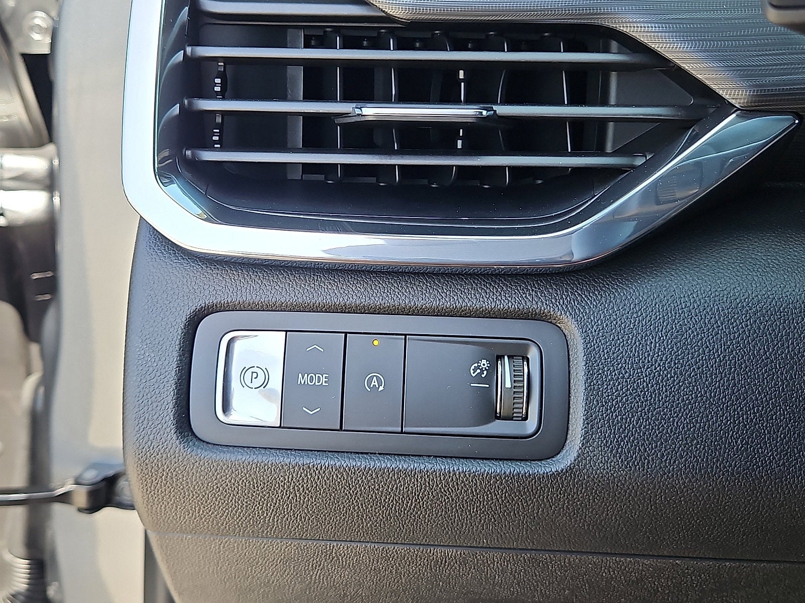 2026 GMC Acadia Elevation - Photo 15