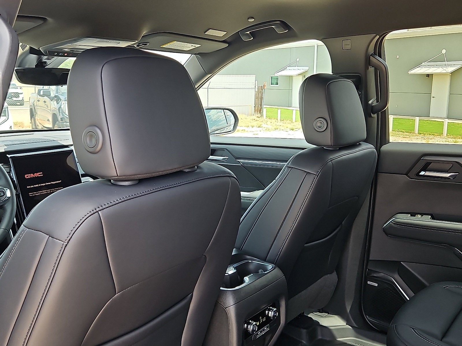 2026 GMC Acadia Elevation - Photo 10