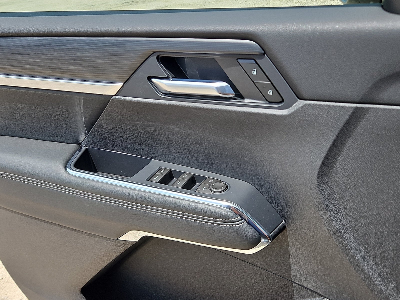 2026 GMC Acadia Elevation - Photo 13