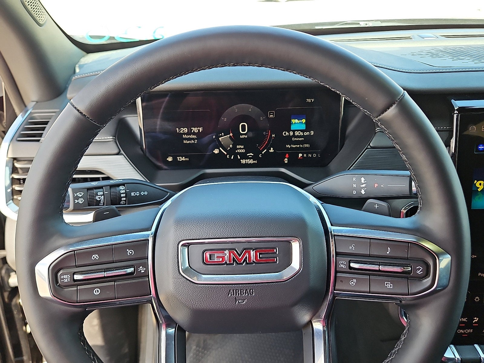 2025 GMC Acadia Elevation