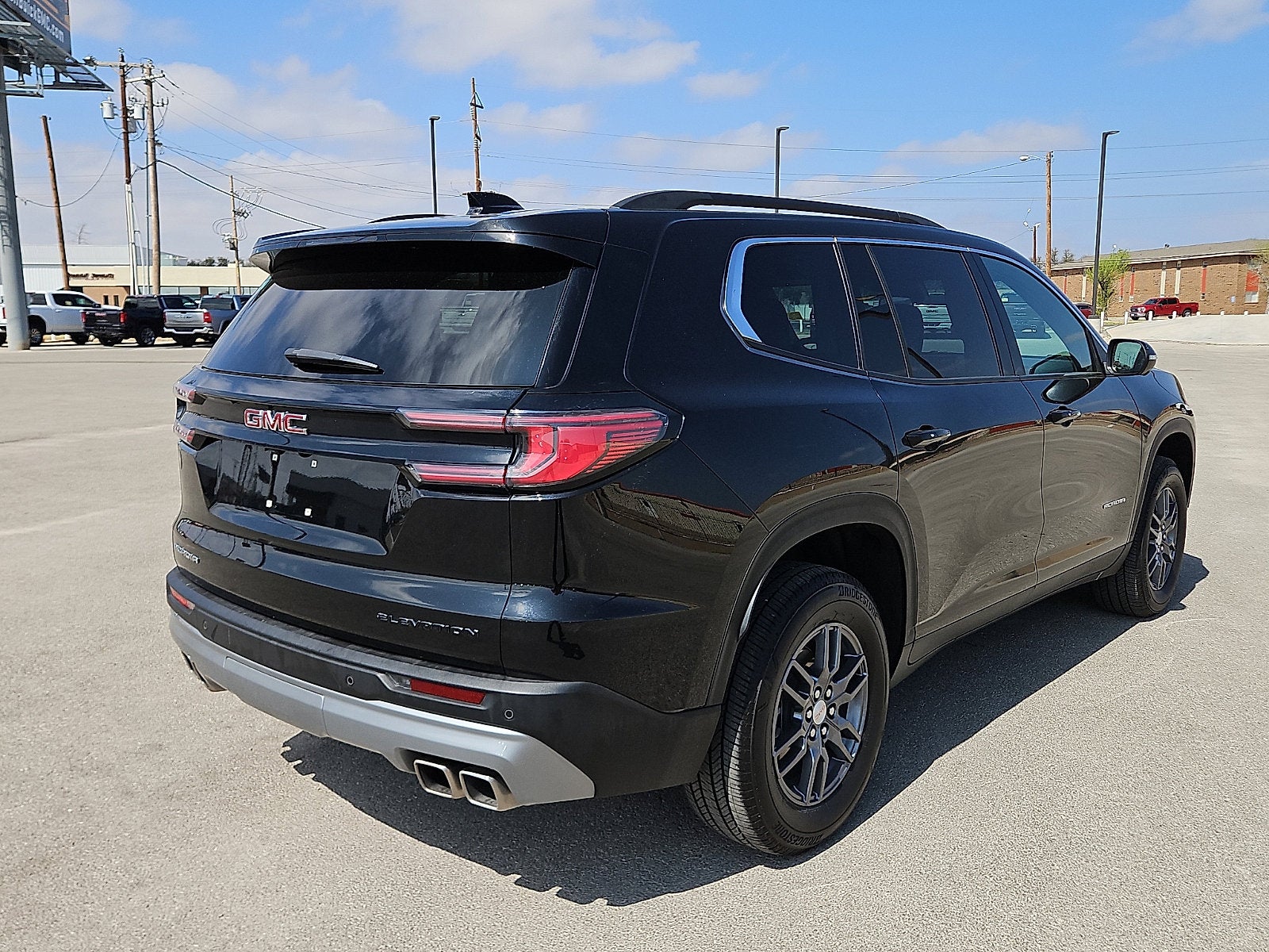 2025 GMC Acadia Elevation