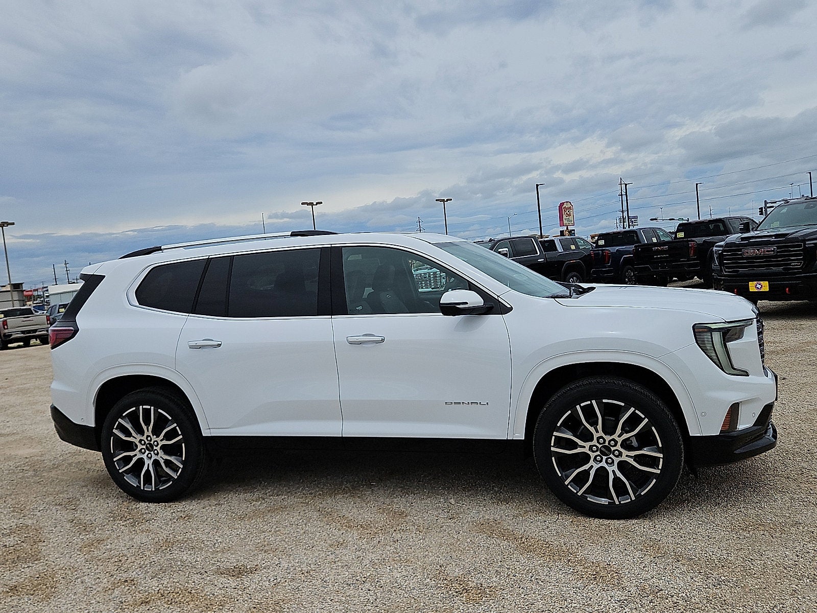 2026 GMC Acadia Denali Ultimate