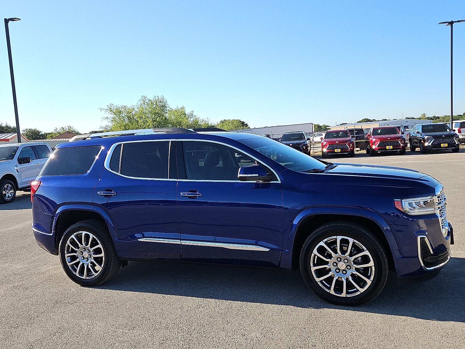 2023 GMC Acadia Denali