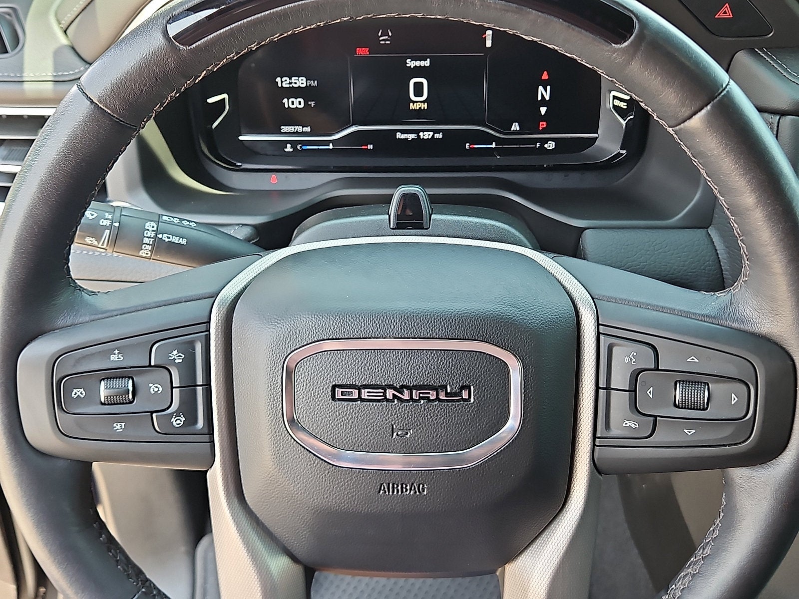 2023 GMC Yukon Denali