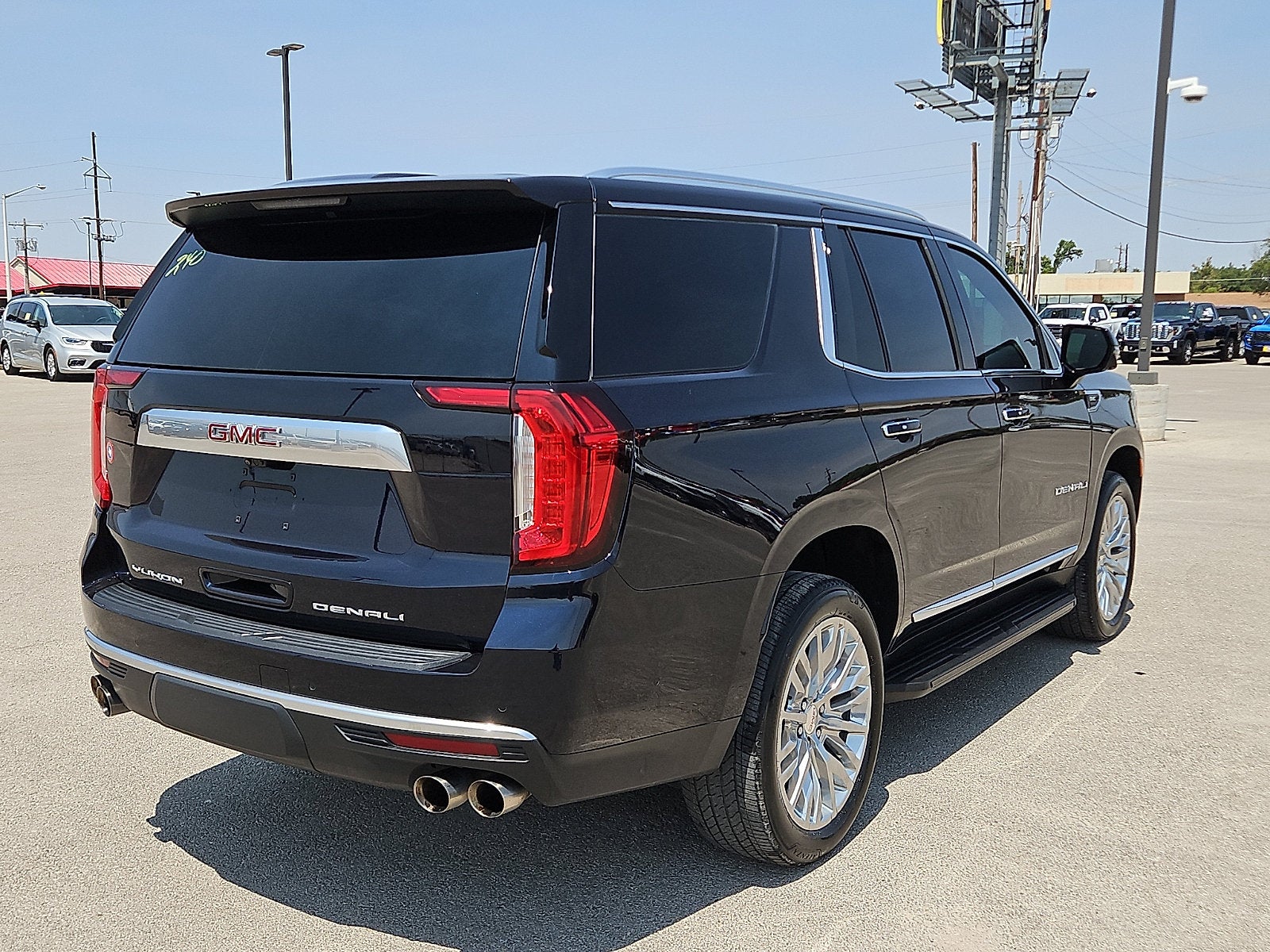 2023 GMC Yukon Denali