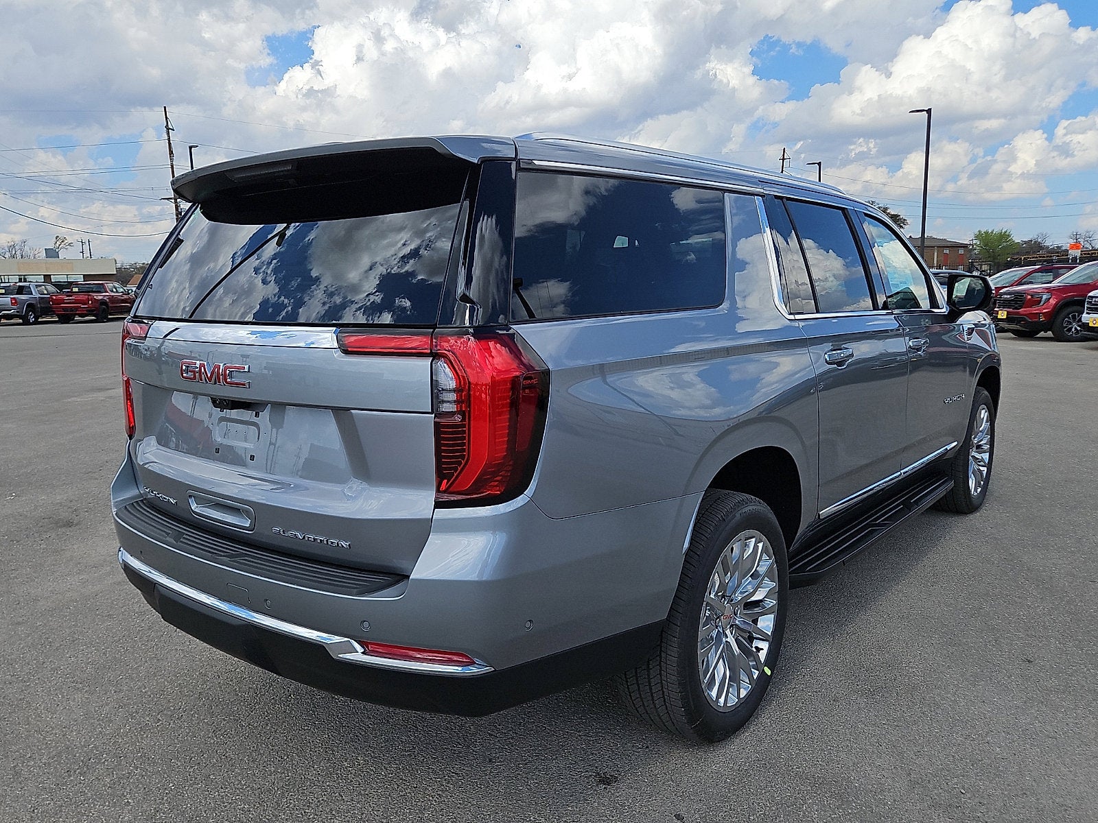 2026 GMC Yukon XL Elevation