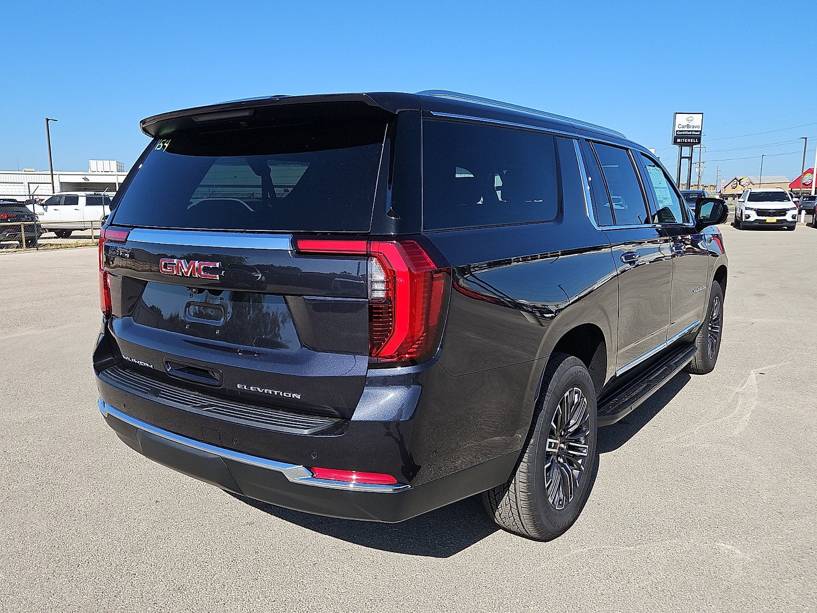 2026 GMC Yukon XL Elevation