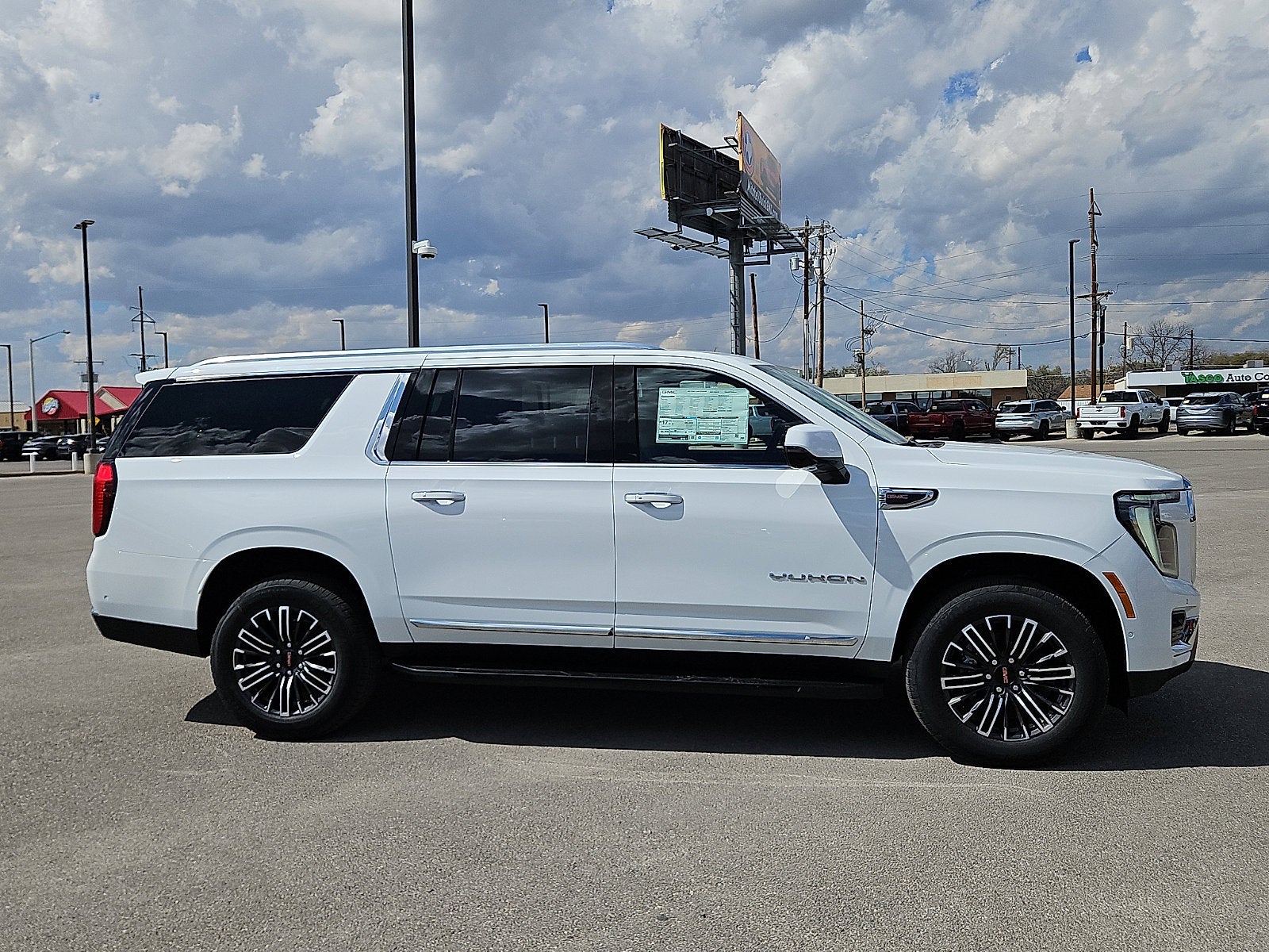 2026 GMC Yukon XL Elevation