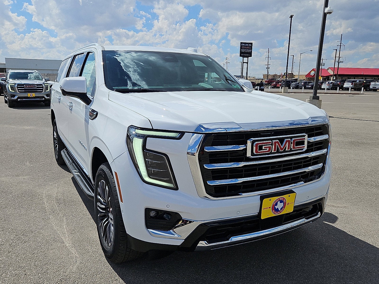 2026 GMC Yukon XL Elevation