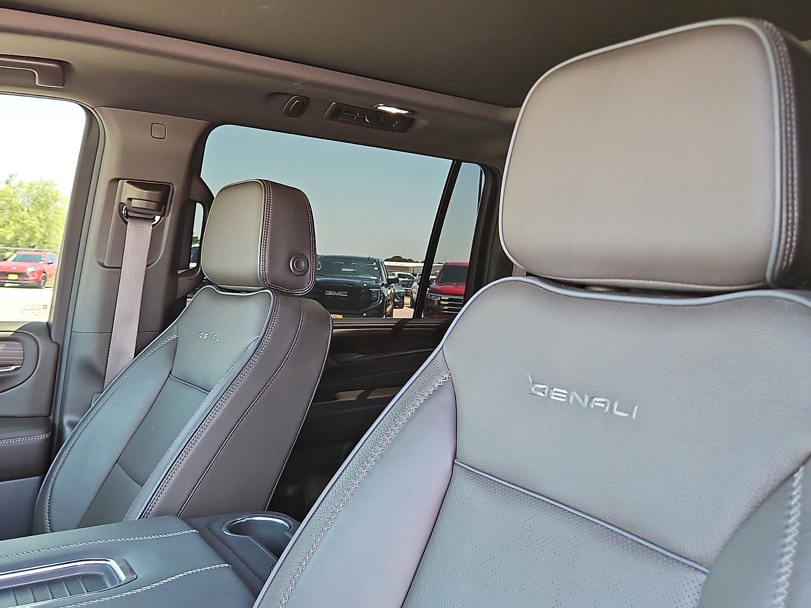 2024 GMC Yukon XL Denali
