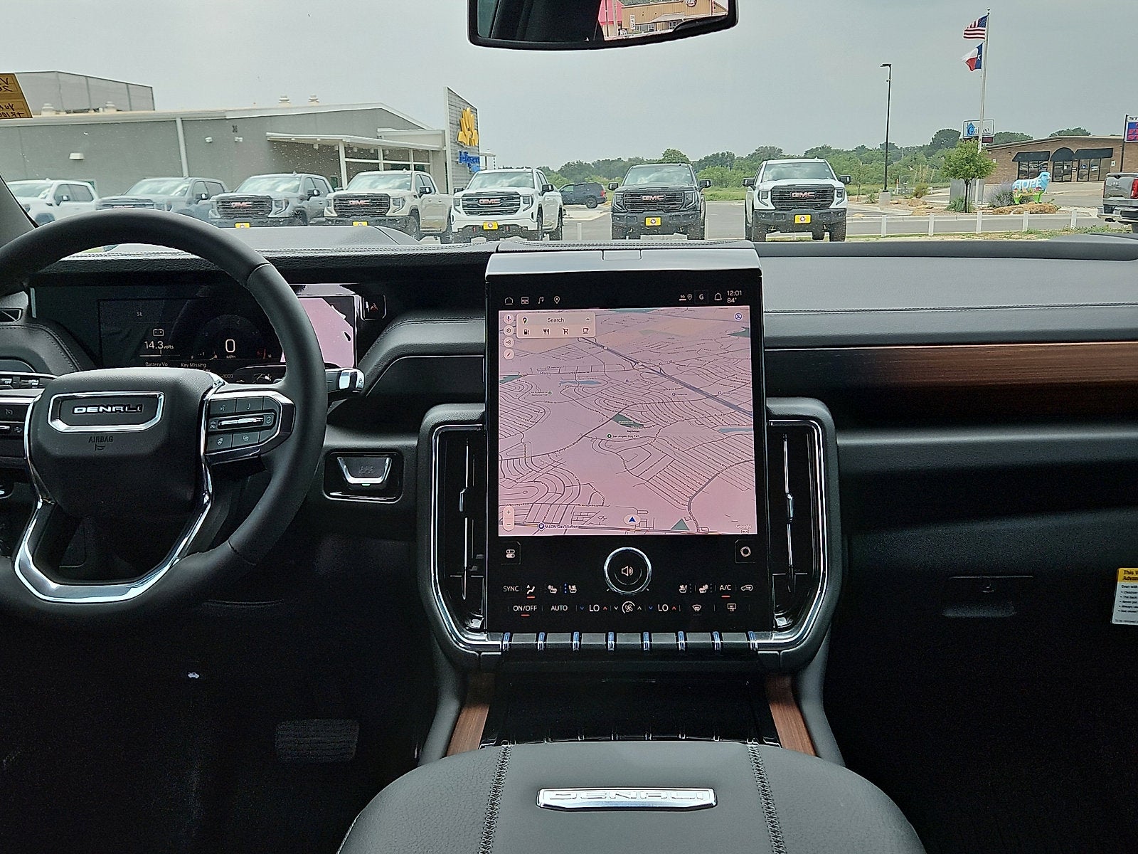 2026 GMC Yukon XL Denali - Photo 10