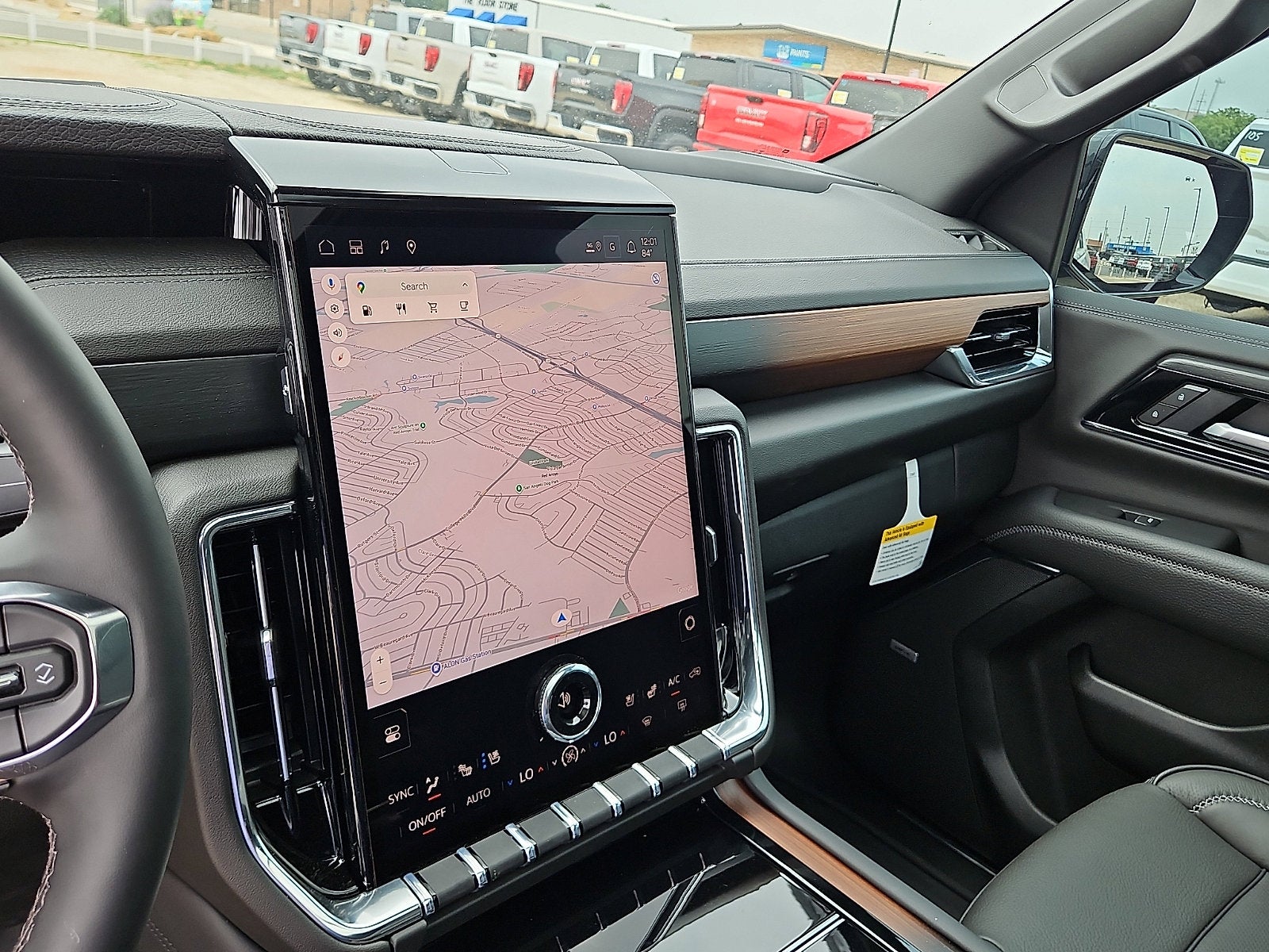 2026 GMC Yukon XL Denali - Photo 17