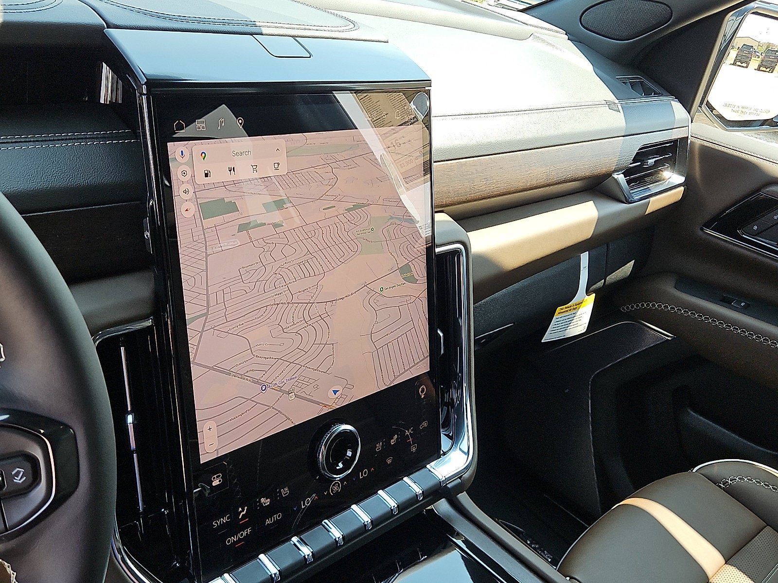 2026 GMC Yukon Denali Ultimate - Photo 18