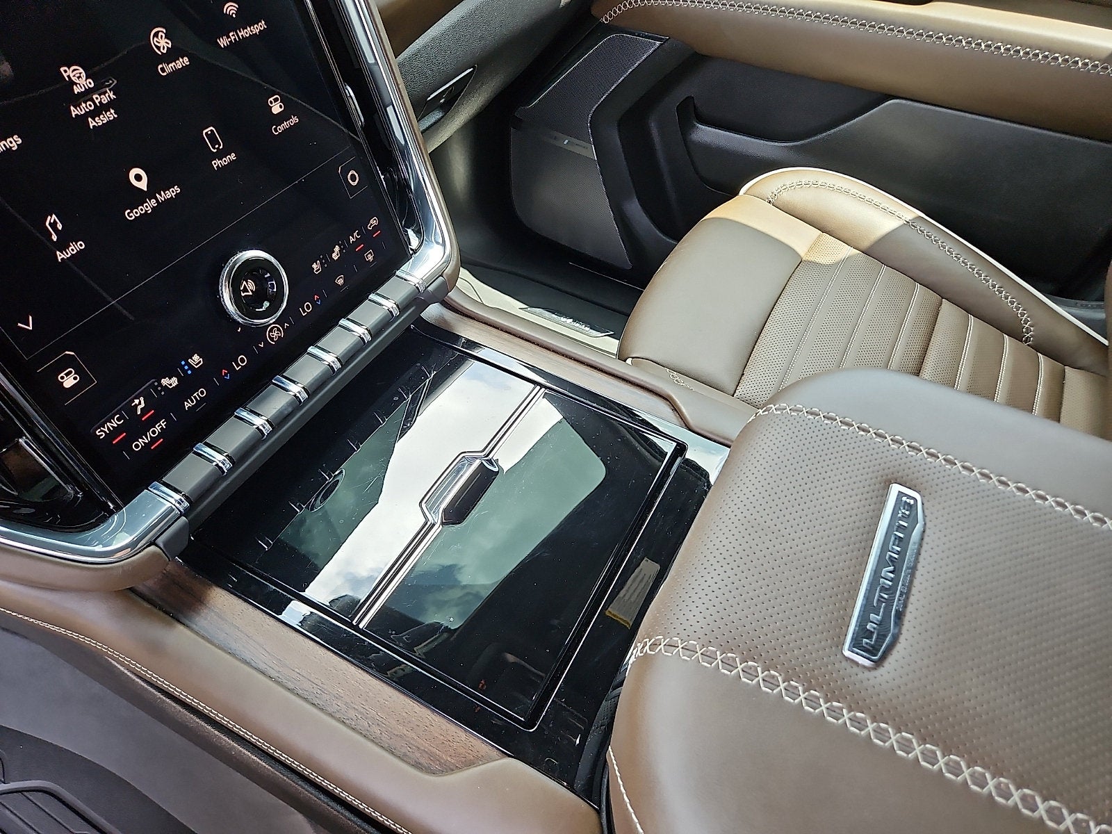 2025 GMC Yukon Denali Ultimate