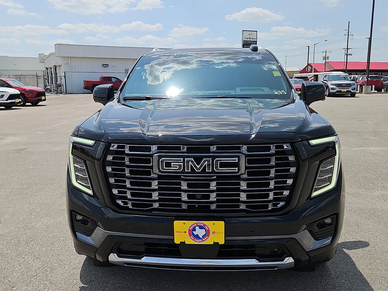 2025 GMC Yukon Denali Ultimate
