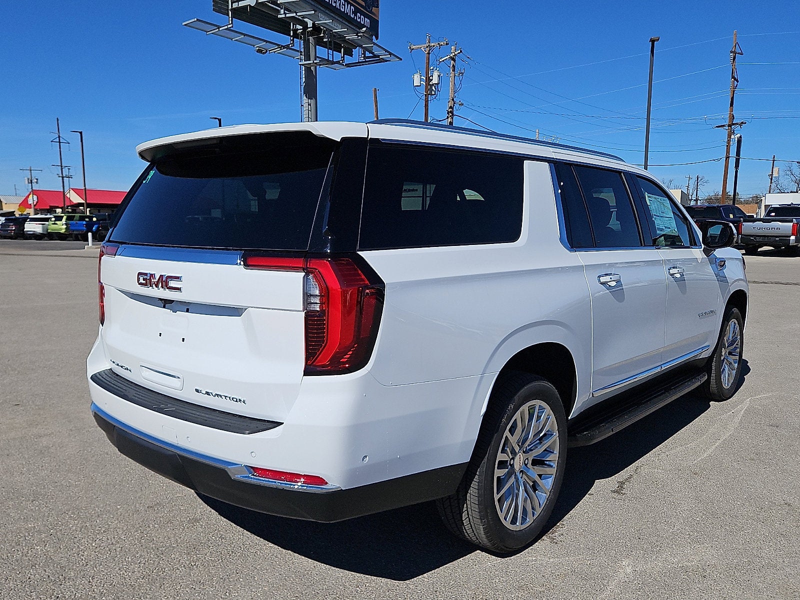 2026 GMC Yukon XL Elevation