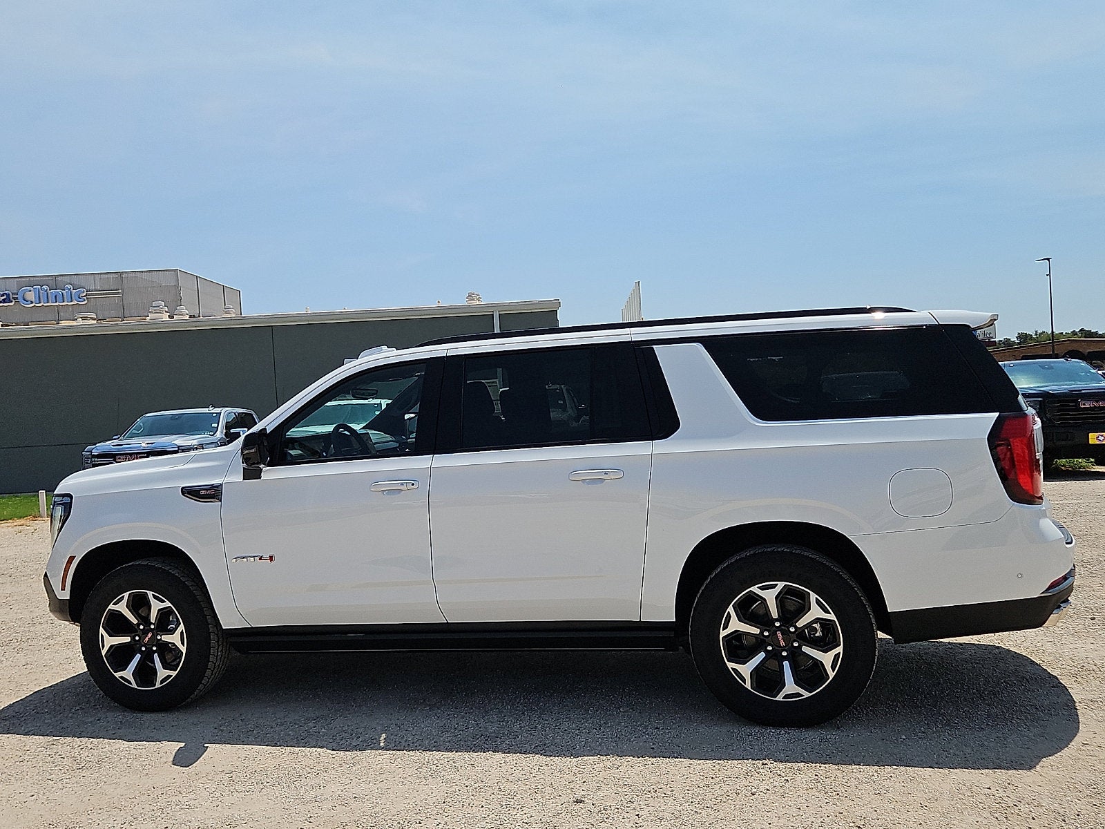 2026 GMC Yukon XL AT4