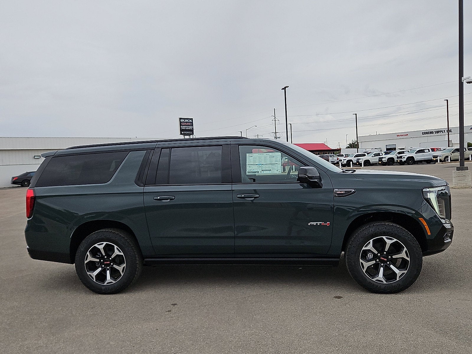 2026 GMC Yukon XL AT4