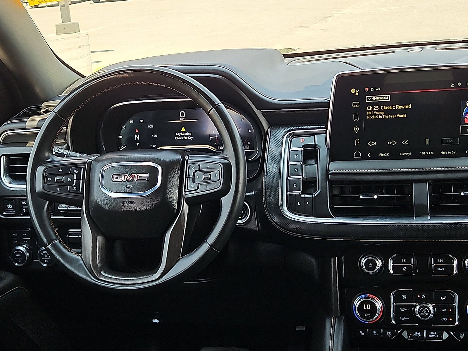 2024 GMC Yukon XL AT4