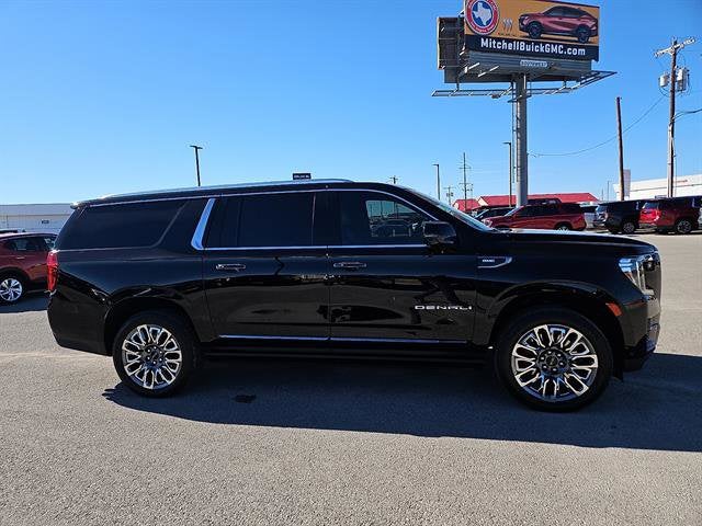 2023 GMC Yukon XL Denali Ultimate