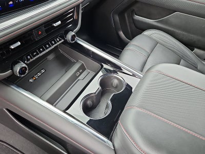 2025 Chevrolet Suburban RST