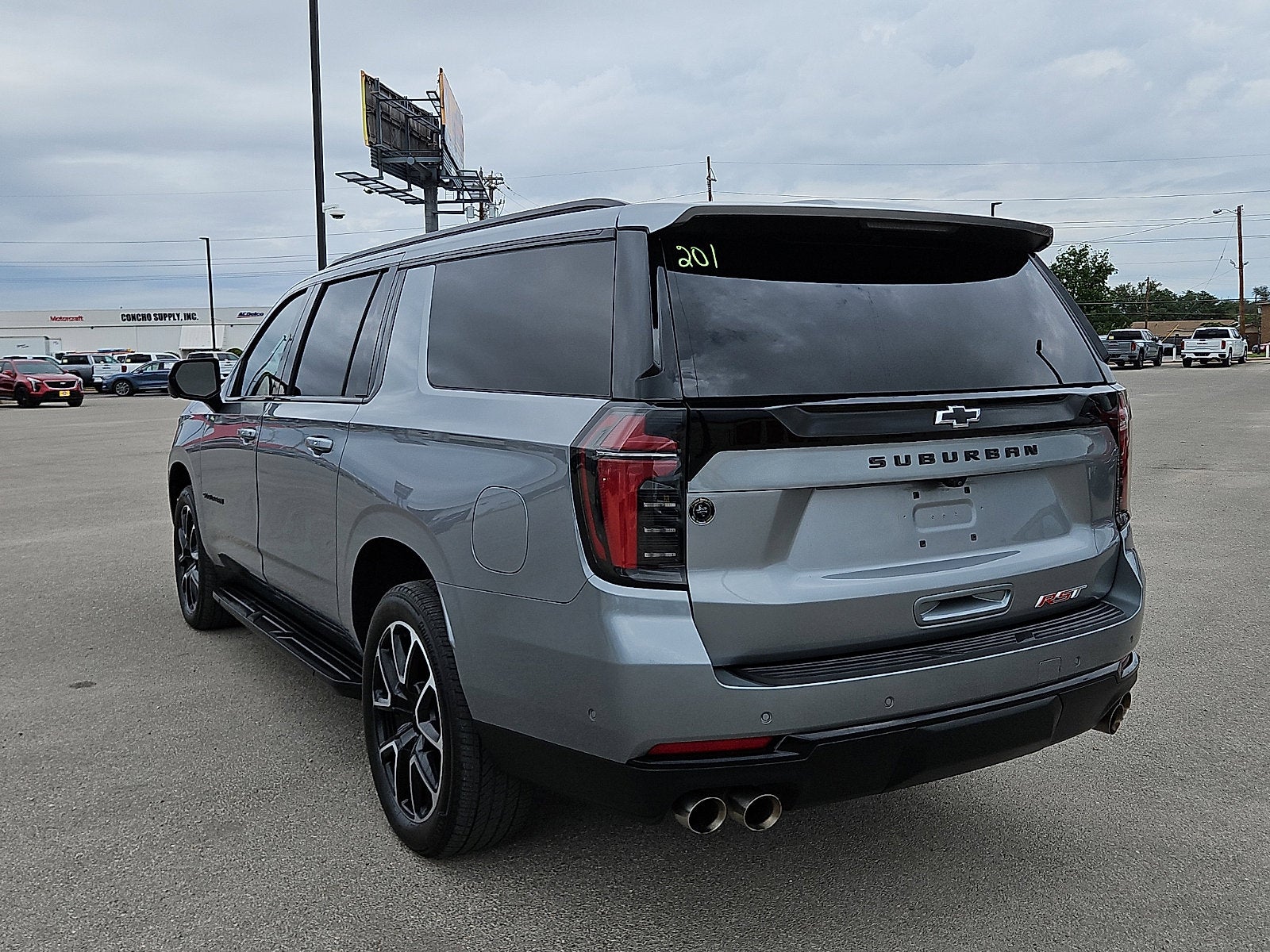 2025 Chevrolet Suburban RST
