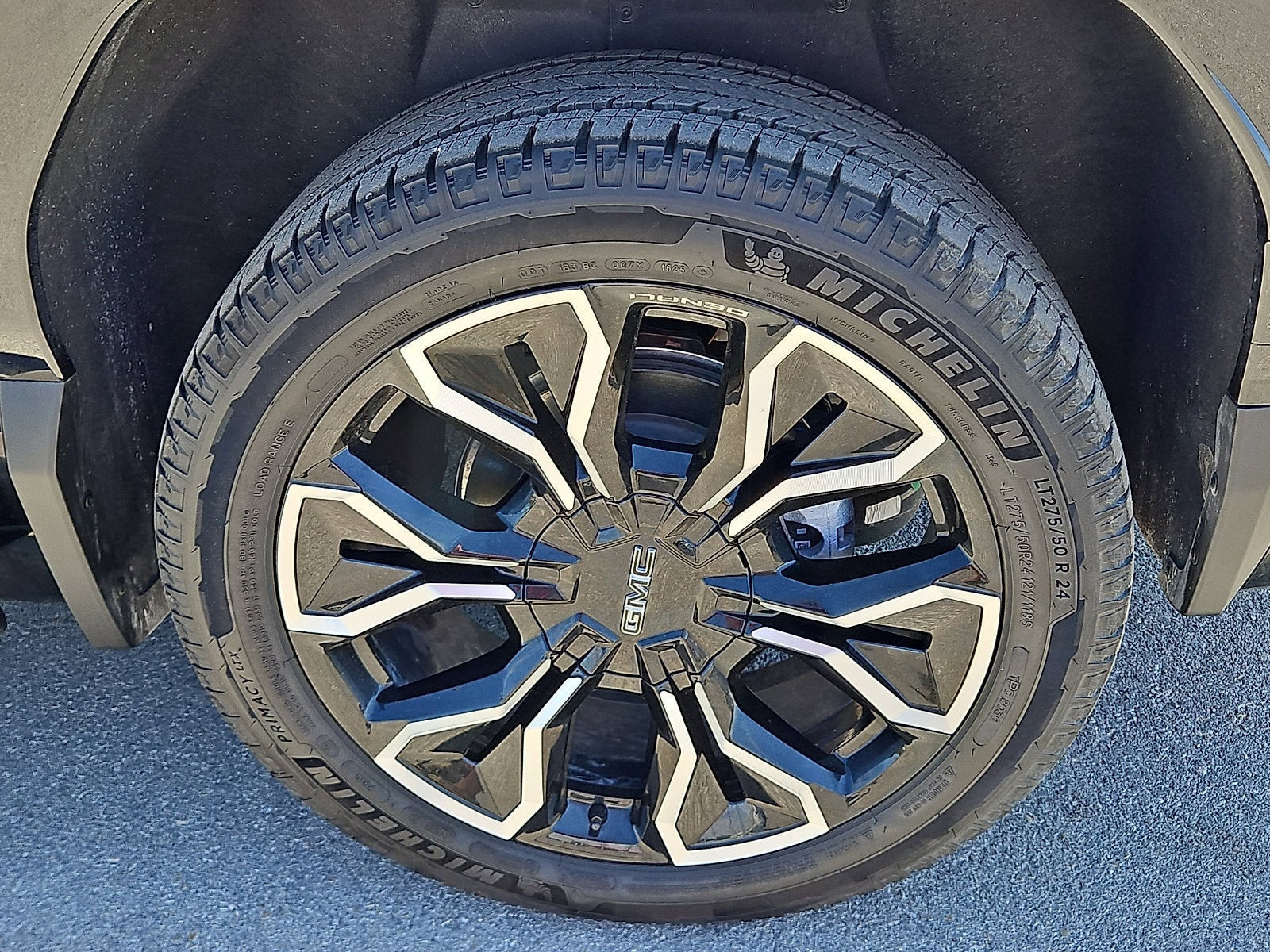 2025 GMC Sierra EV Max Range Denali