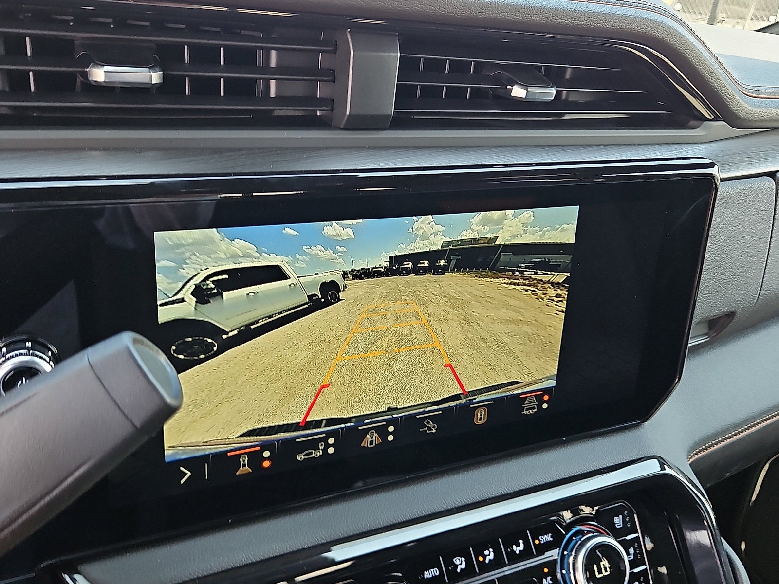 2026 GMC Sierra 2500HD AT4 - Photo 17