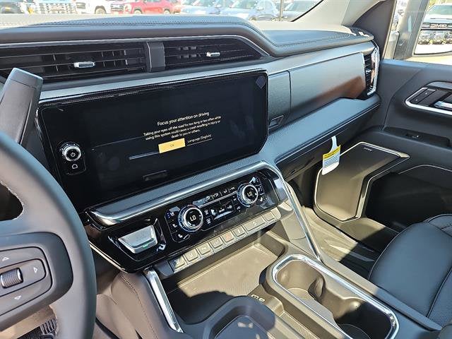 2025 GMC Sierra 2500 HD Denali