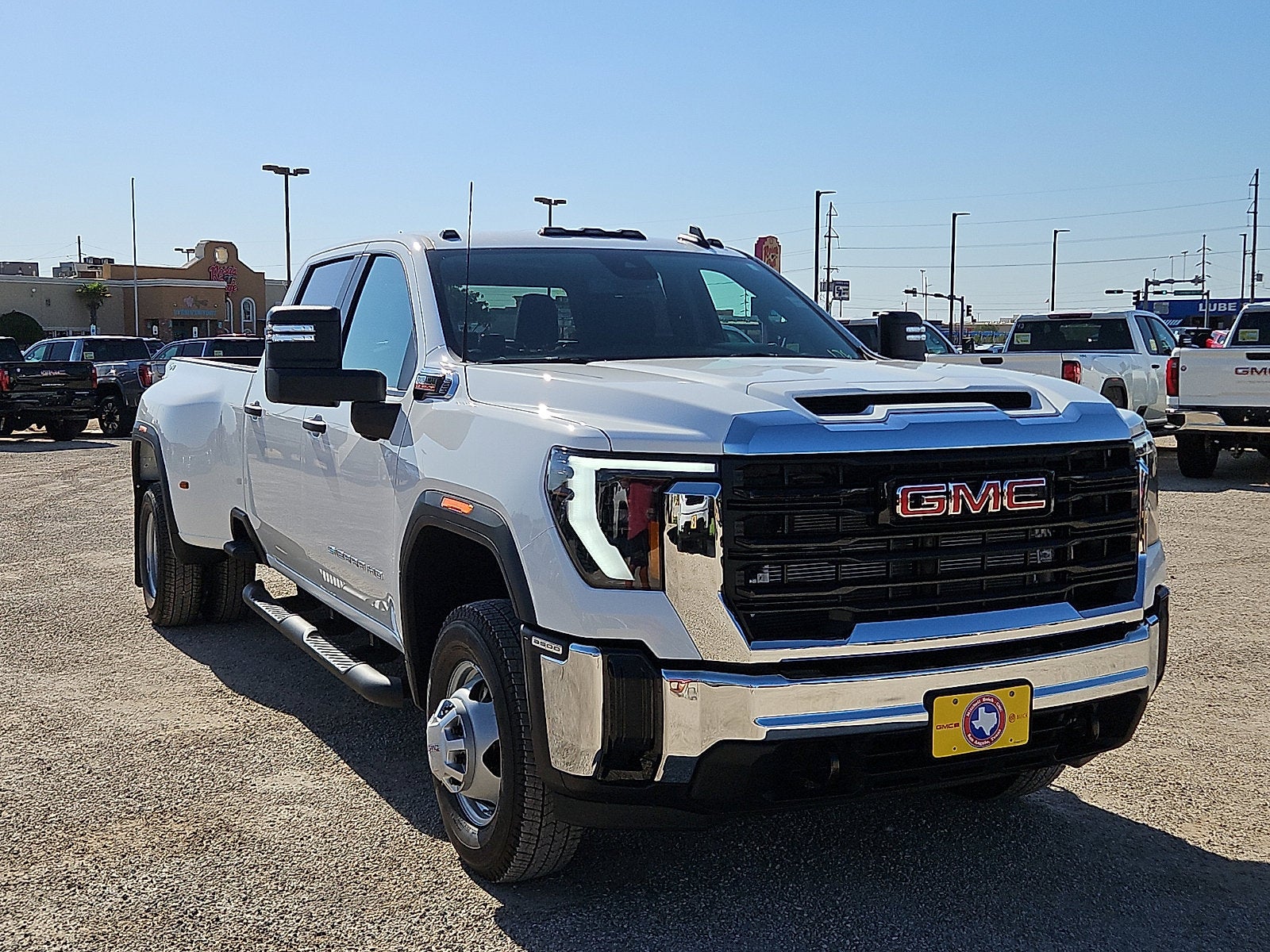 2026 GMC Sierra 3500 HD Pro DRW