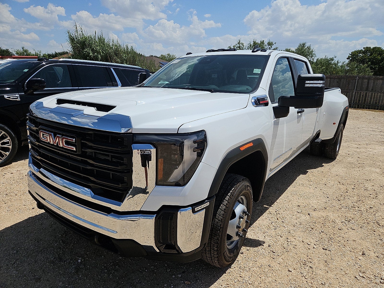 2026 GMC Sierra 3500 HD Pro DRW