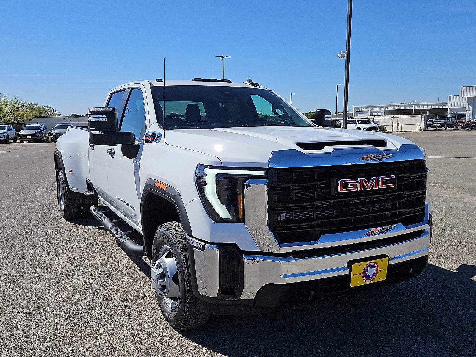 2026 GMC Sierra 3500 HD Pro DRW