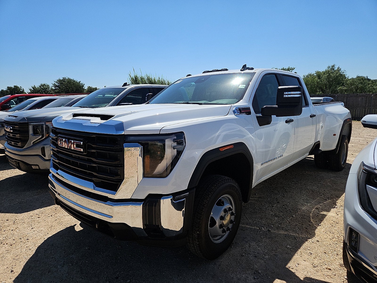 2026 GMC Sierra 3500 HD Pro DRW
