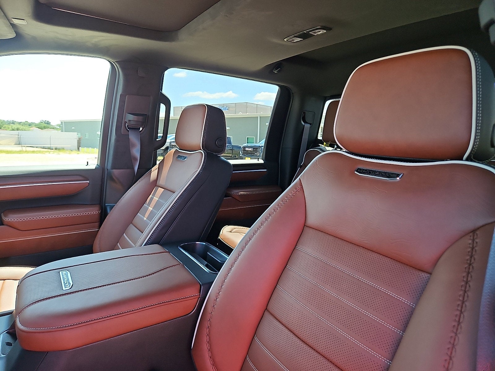 2026 GMC Sierra 3500 HD Denali Ultimate DRW
