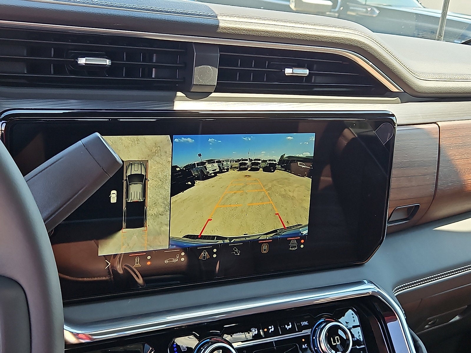 2026 GMC Sierra 3500 HD Denali Ultimate DRW