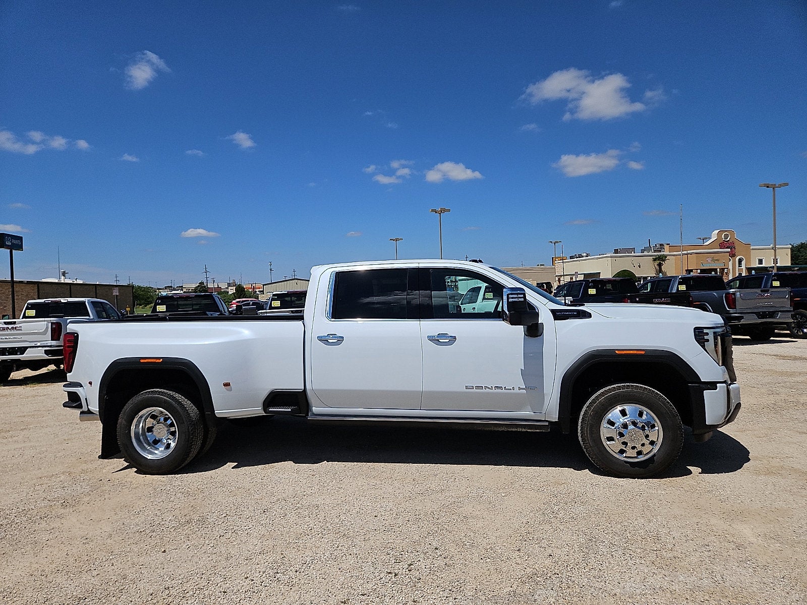 2026 GMC Sierra 3500 HD Denali Ultimate DRW